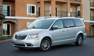 2008 Town & Country V