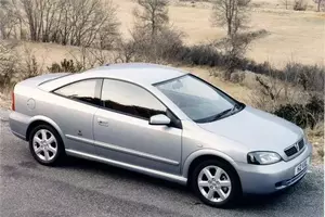 2002 Astra Mk IV Coupe